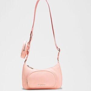 Lululemon Crossbody Bag with Nano Pouch 2L
Flush Pink